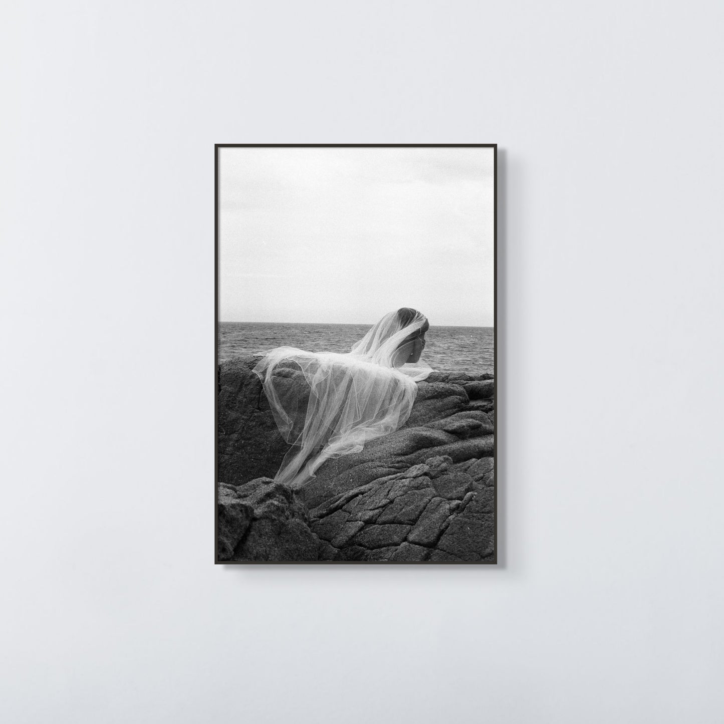 I am a serenade to the sea